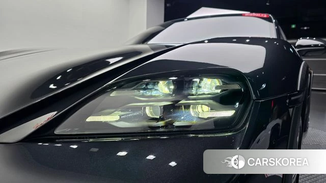 Porsche Taycan id 4980076 из Кореи 14
