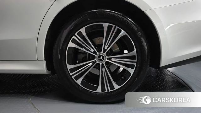 Mercedes-Benz E-Class W214 id 4964284 из Кореи 14