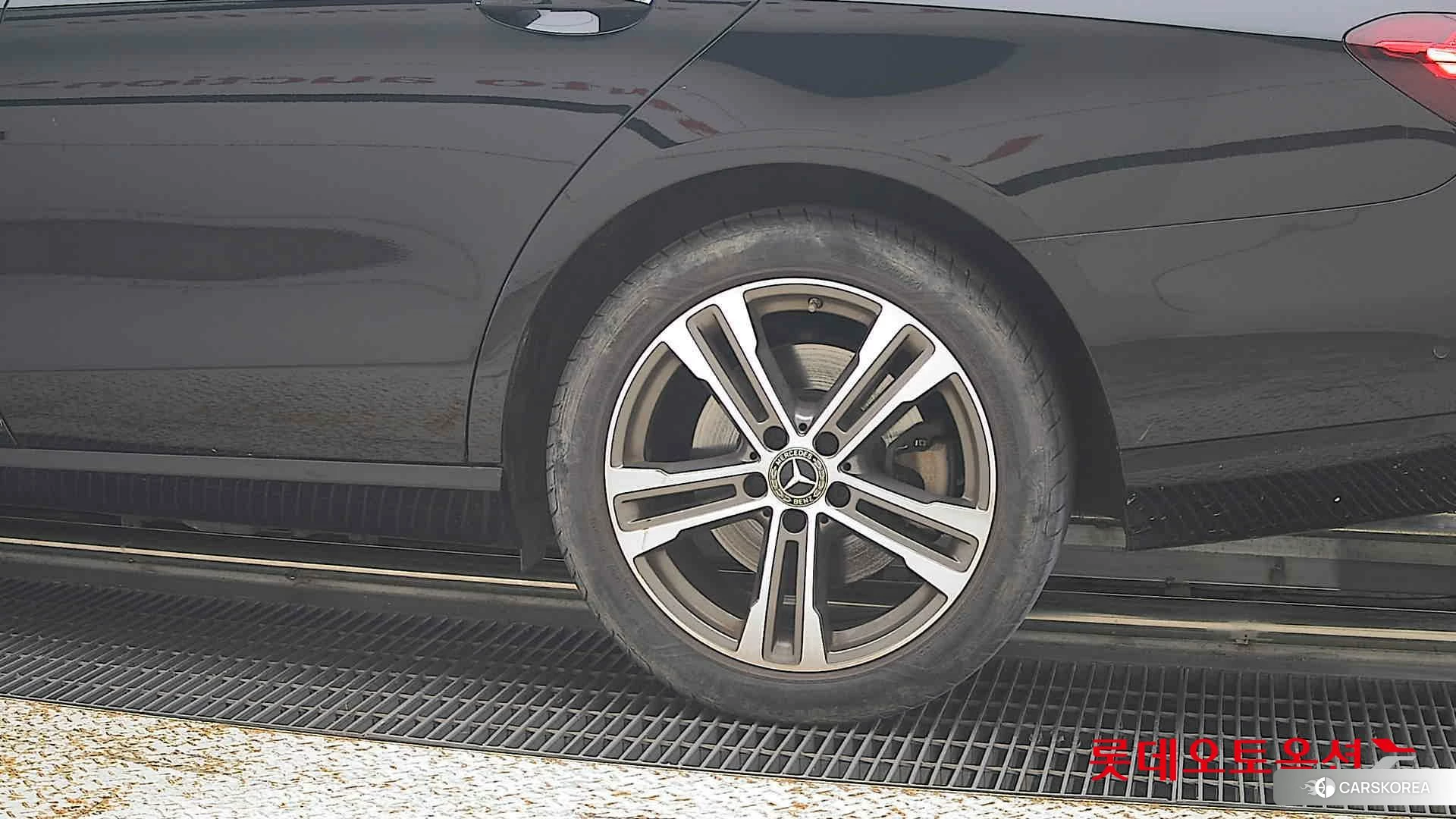 Mercedes-Benz Mercedes-Benz E350 4MATIC id 4989967 из Кореи 13