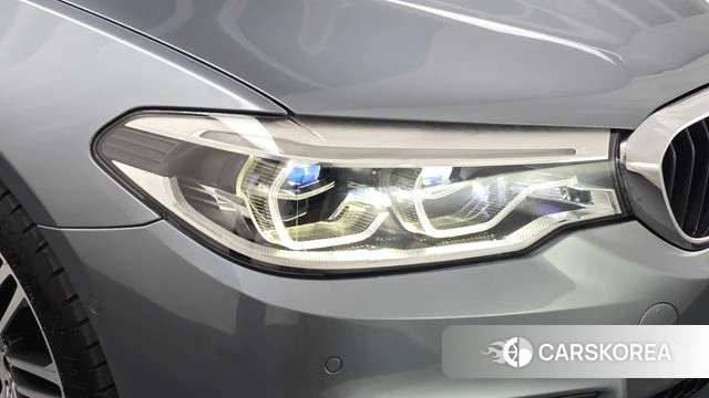 BMW 5 Series (G30) id 5048339 из Кореи 14