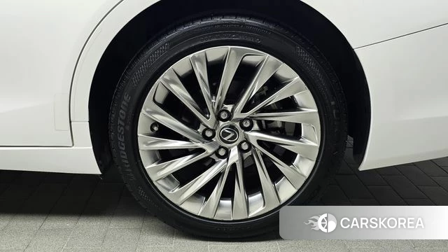 Lexus ES300h 7th generation id 4991083 из Кореи 14
