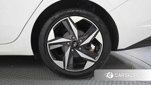 Hyundai Avante Hybrid (CN7) id 5013118 из Кореи 14