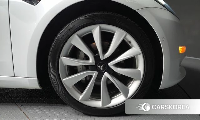Tesla Model 3 id 4992942 из Кореи 14