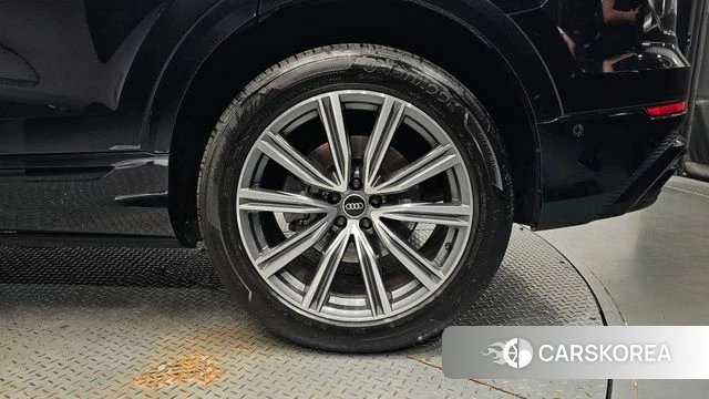 Audi Q8 (4M) id 4894591 из Кореи 14