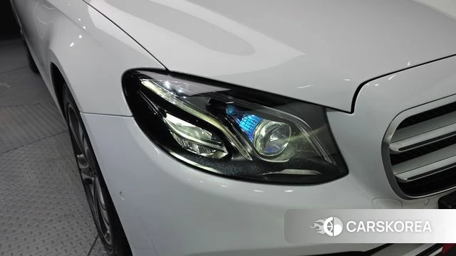 Mercedes-Benz E-Class W213 id 5023778 из Кореи 14