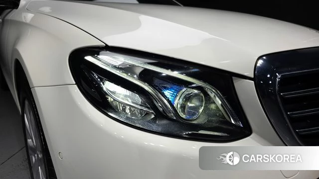 Mercedes-Benz E-Class W213 id 4918488 из Кореи 14