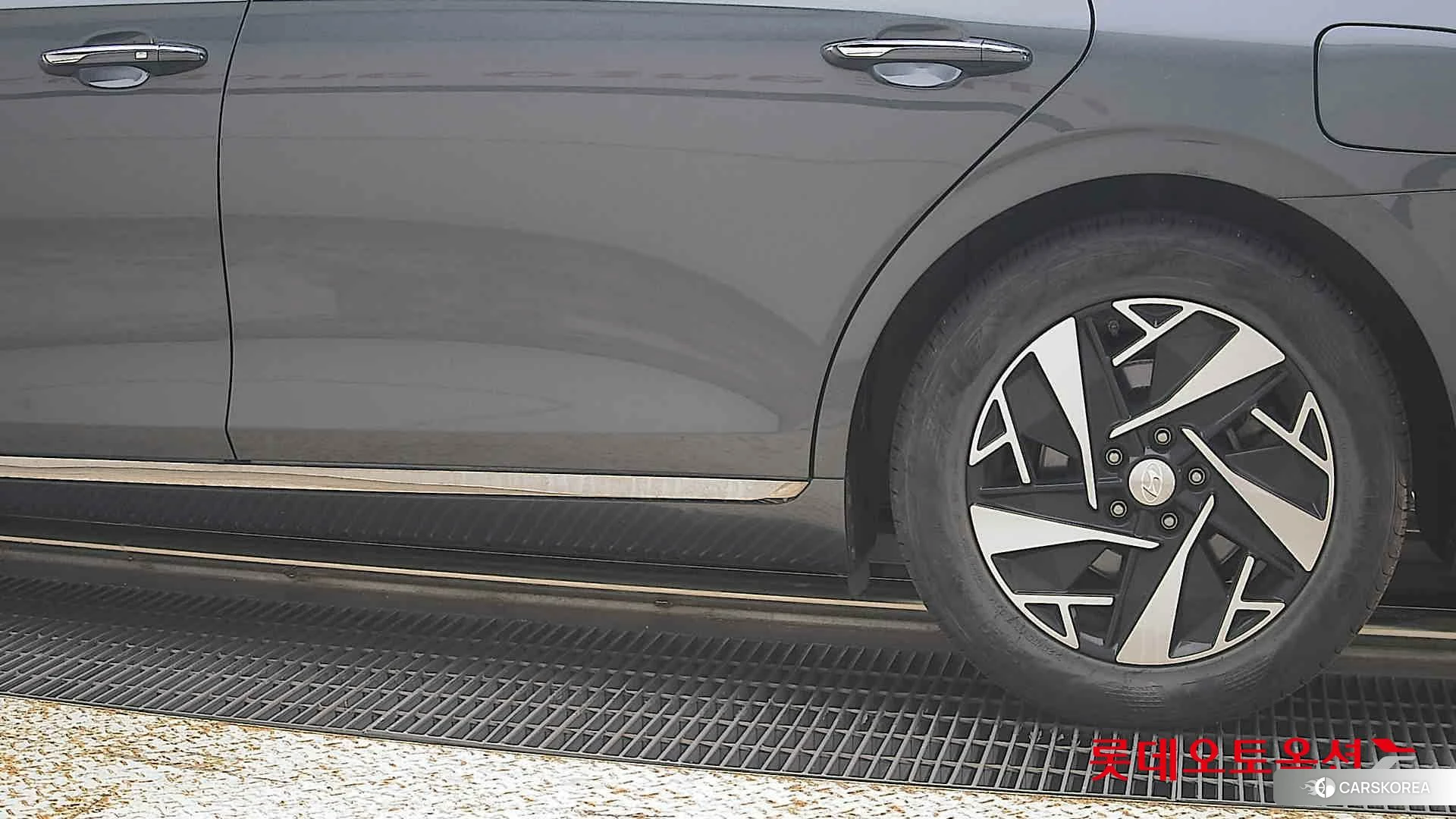 Hyundai Grandeur Hybrid id 4990061 из Кореи 14
