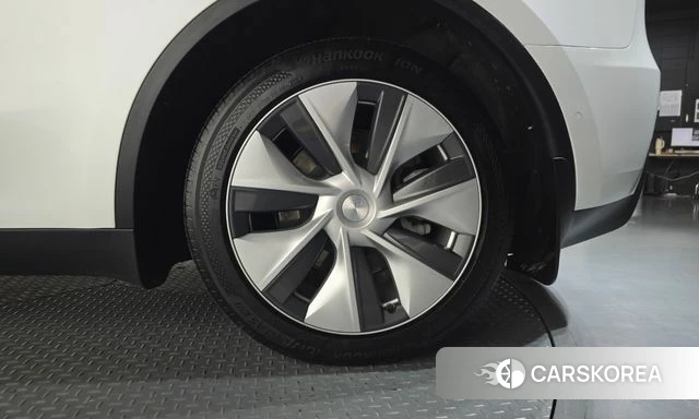 Tesla Model Y id 4942256 из Кореи 14