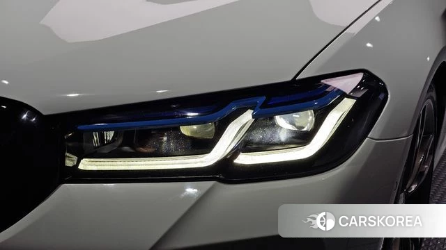 BMW 5 Series (G30) id 4985726 из Кореи 14