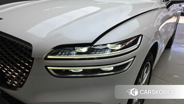 Genesis GV70 id 5040038 из Кореи 14