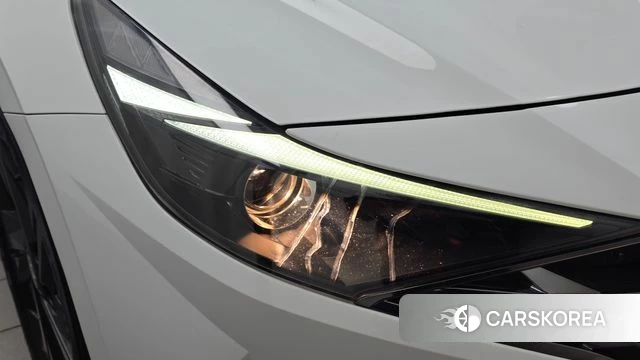 Hyundai Avante Hybrid (CN7) id 5027519 из Кореи 14