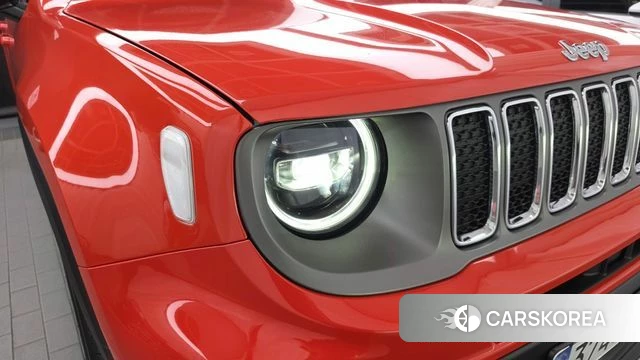 Jeep Renegade id 4936715 из Кореи 14