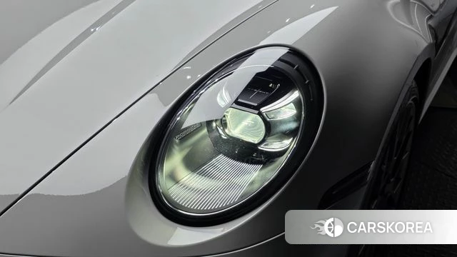 Porsche 911(992) id 5023449 из Кореи 14