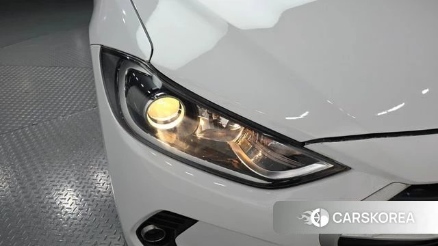 Hyundai Avante AD id 4960283 из Кореи 14