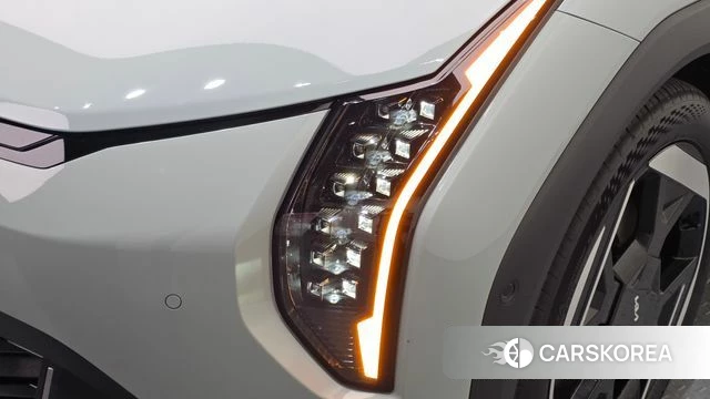 Kia EV4 id 4879395 из Кореи 14