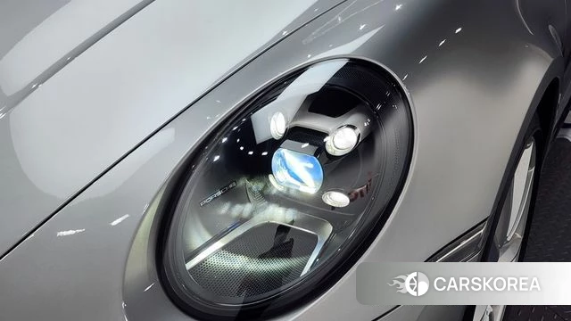 Porsche 911(992) id 4792105 из Кореи 14