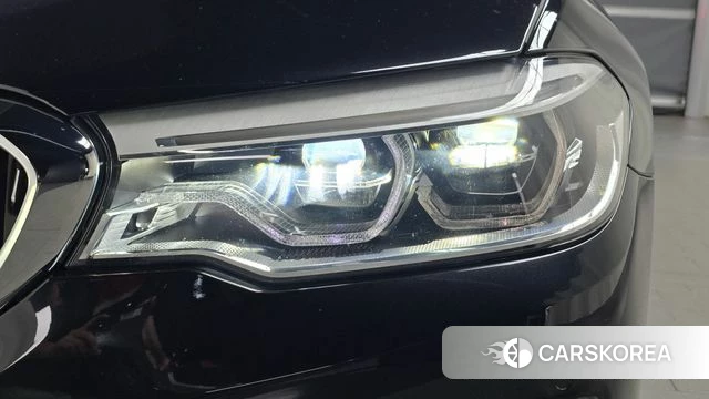 BMW 5 Series (G30) id 4952527 из Кореи 14