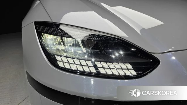Hyundai Ionic 6 id 5040022 из Кореи 14