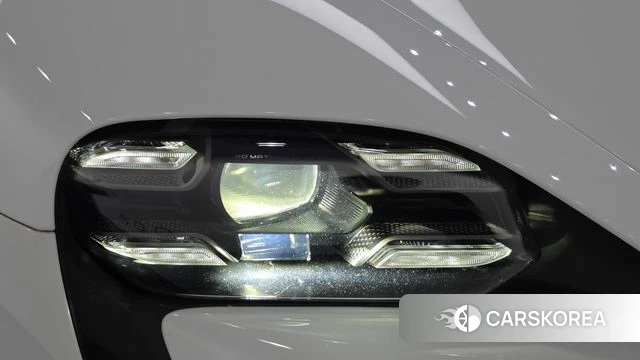 Porsche Taycan id 4992507 из Кореи 14