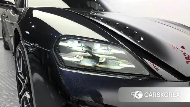 Porsche Taycan id 4990467 из Кореи 14