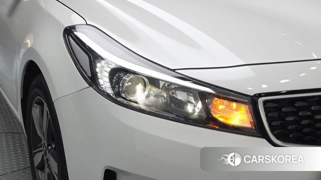 Kia The New K3 id 4988503 из Кореи 14