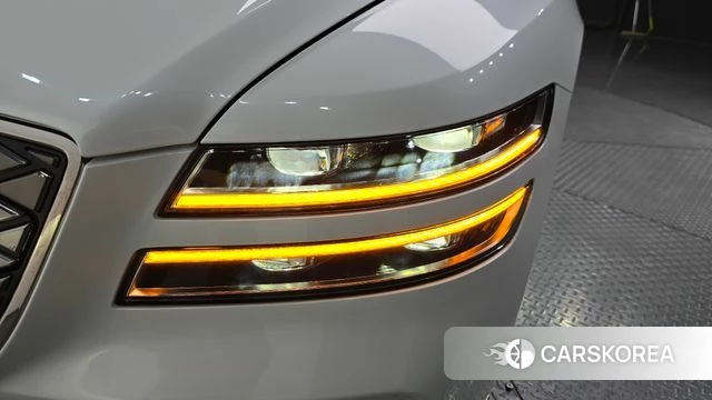 Genesis Electrified G80 (RG3) id 4958891 из Кореи 14