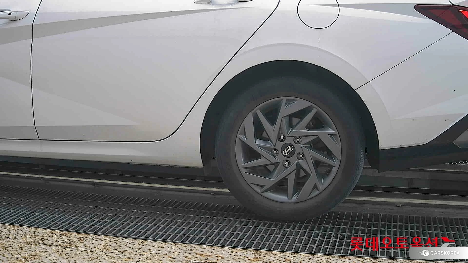 Hyundai Avante id 5001041 из Кореи 14