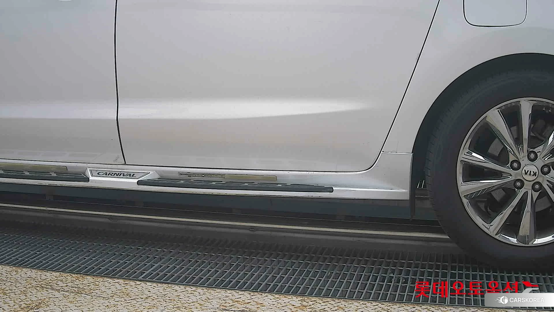Kia Carnival id 4984654 из Кореи 14