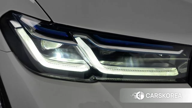 BMW 5 Series (G30) id 5016652 из Кореи 14