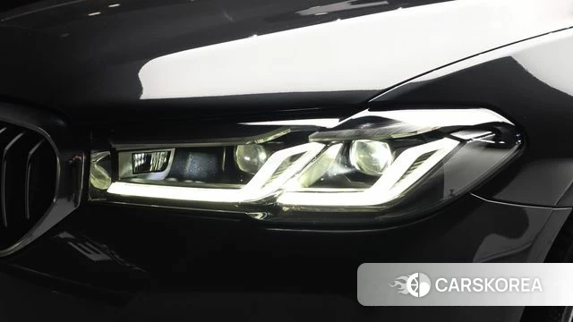 BMW 5 Series (G30) id 5012590 из Кореи 14