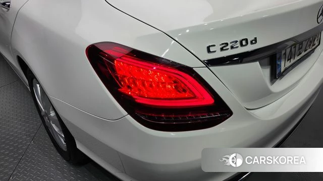 Mercedes-Benz C-Class W205 id 4993342 из Кореи 15