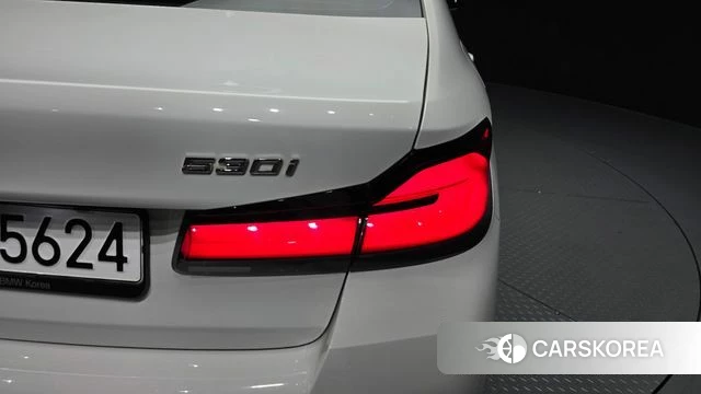 BMW 5 Series (G30) id 5033479 из Кореи 15