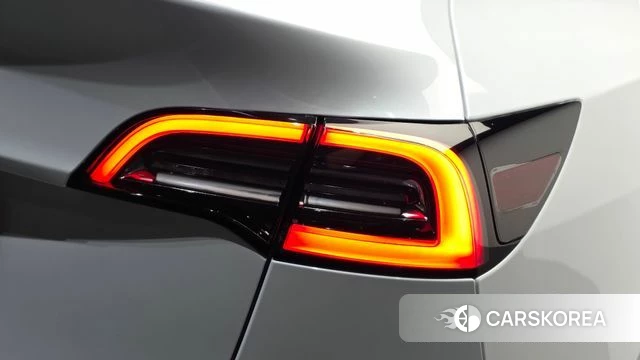 Tesla Model Y id 5039613 из Кореи 15