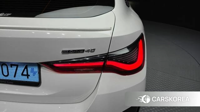 BMW i4 id 5033217 из Кореи 15
