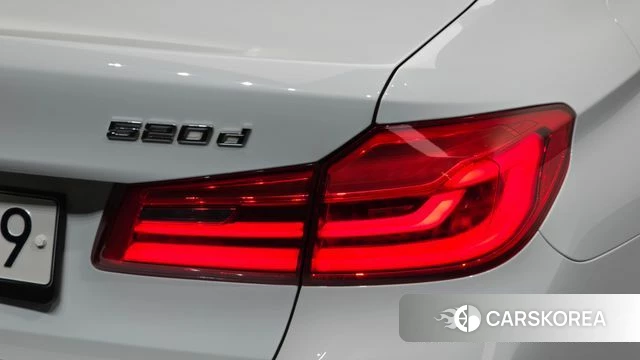 BMW 5 Series (G30) id 4978317 из Кореи 15