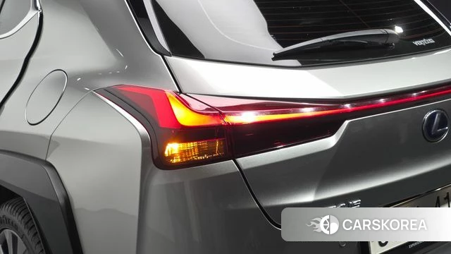Lexus UX250h id 5013083 из Кореи 15