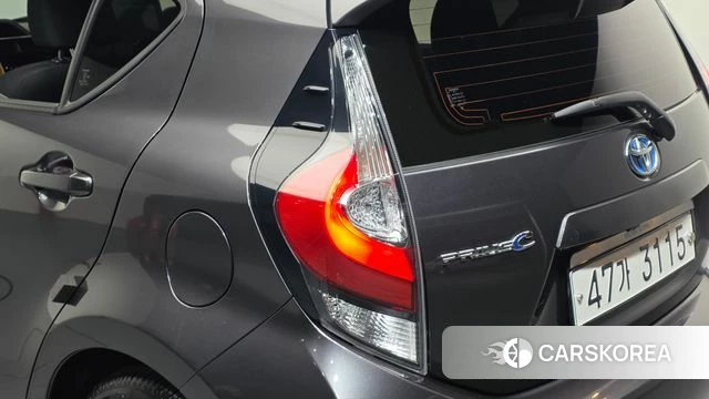Toyota Prius C id 4988237 из Кореи 15
