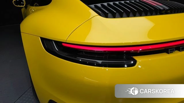 Porsche 911(992) id 5047922 из Кореи 15