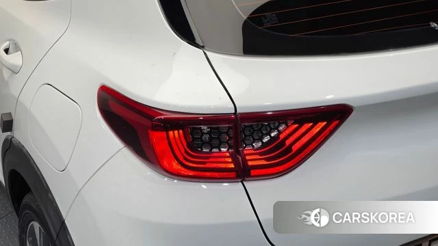 Kia Stonic id 5036080 из Кореи 15