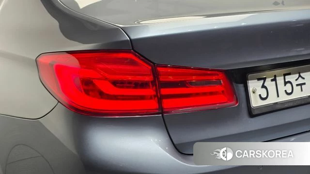 BMW 5 Series (G30) id 5013516 из Кореи 15