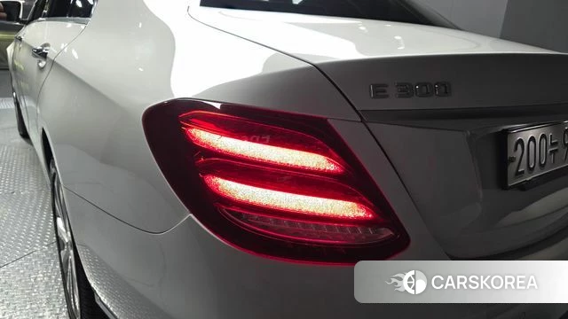 Mercedes-Benz E-Class W213 id 4918488 из Кореи 15