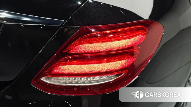 Mercedes-Benz E-Class W213 id 4998553 из Кореи 15