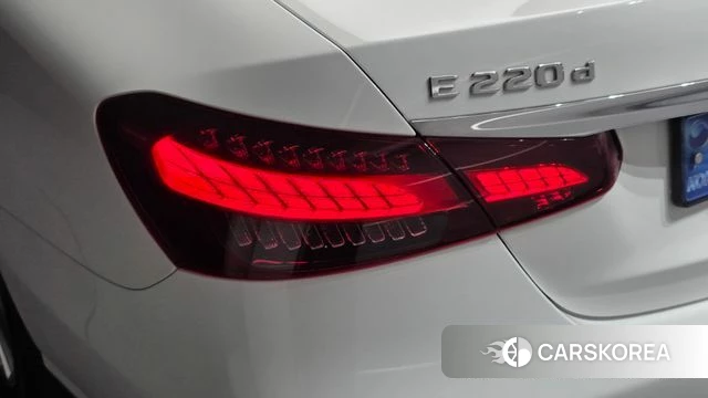 Mercedes-Benz E-Class W213 id 4917741 из Кореи 15