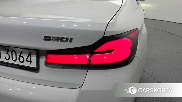 BMW 5 Series (G30) id 4996261 из Кореи 15