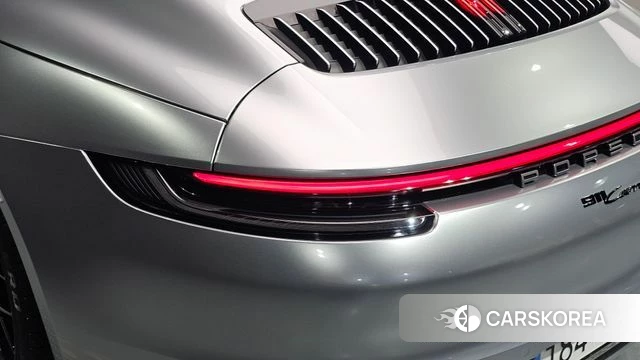 Porsche 911(992) id 5018299 из Кореи 15