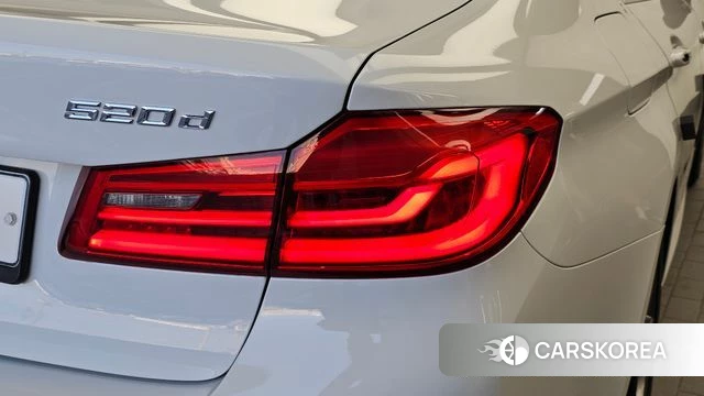 BMW 5 Series (G30) id 5014145 из Кореи 15