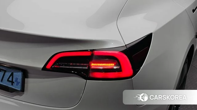 Tesla Model 3 id 4872894 из Кореи 15