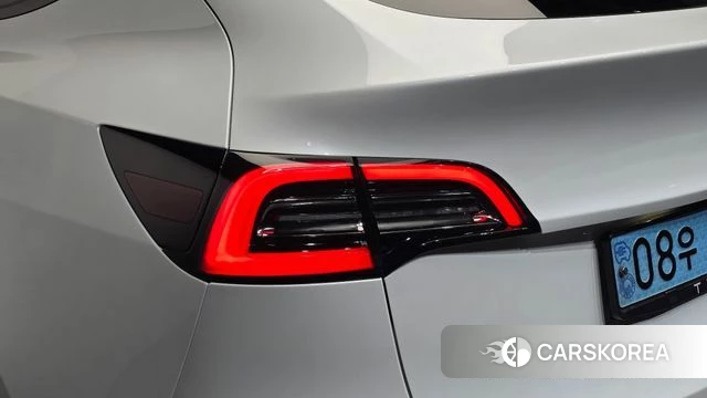 Tesla Model Y id 4666465 из Кореи 15