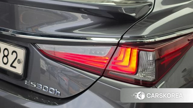 Lexus ES300h 7th generation id 5028051 из Кореи 15