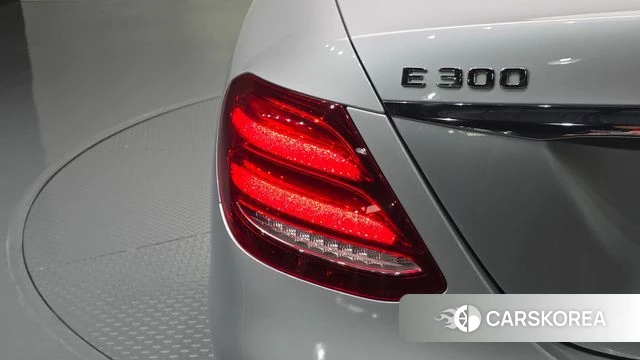 Mercedes-Benz E-Class W213 id 4930768 из Кореи 15